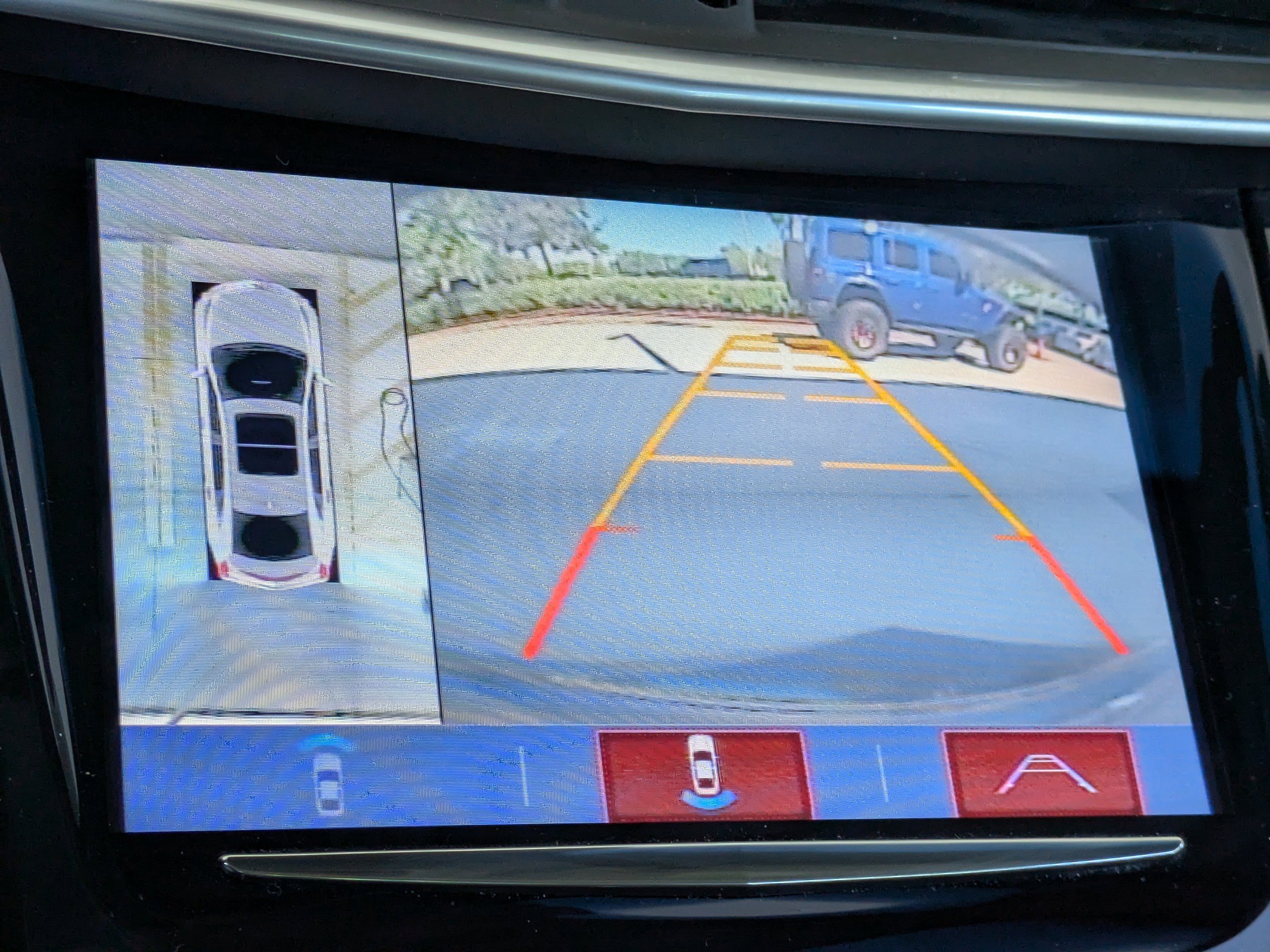 Used 2017 Cadillac XTS Luxury w/ Driver Awareness Package FWD image 29