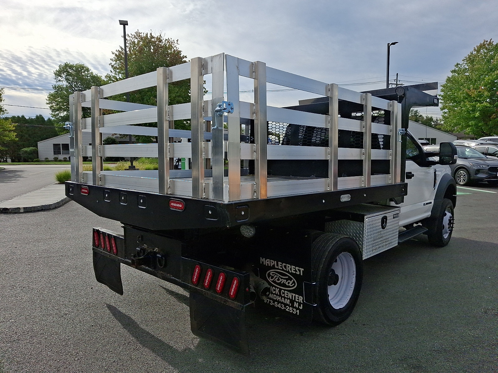 Certified 2017 Ford F550 4x4 Regular Cab Super Duty image 5