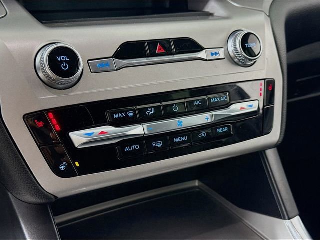 Certified 2022 Ford Explorer XLT w/ Equipment Group 202A image 16