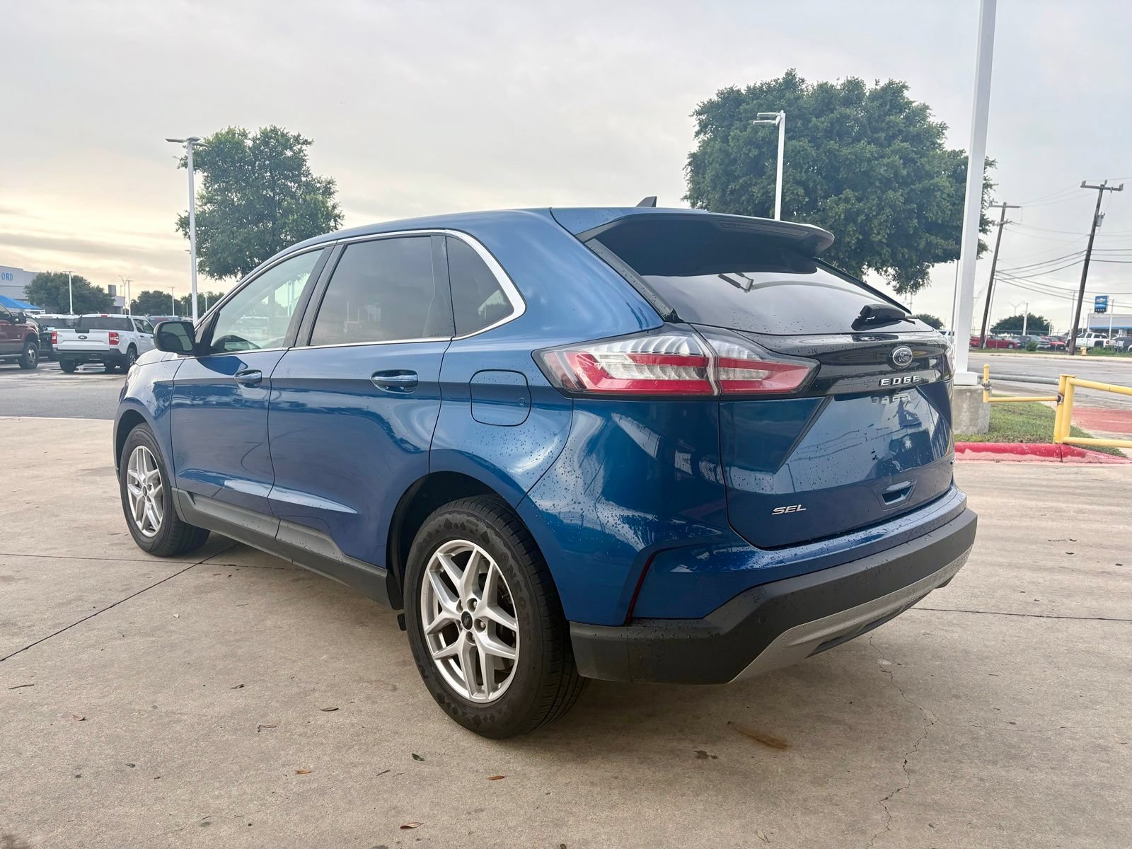 Certified 2024 Ford Edge SEL AWD/4WD image 5