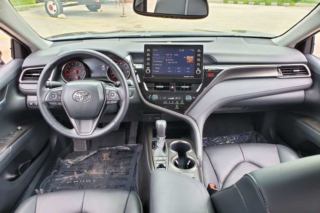 Used 2024 Toyota Camry XSE FWD image 18