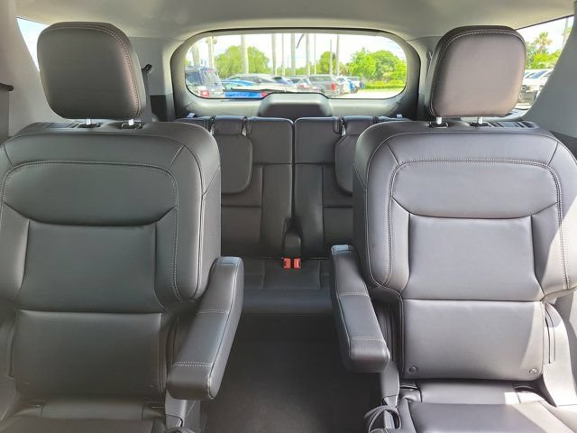 Certified 2024 Ford Explorer XLT w/ Equipment Group 202A AWD/4WD image 20