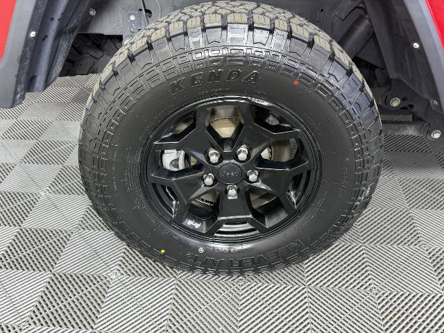 Used 2021 Jeep Gladiator Willys image 28