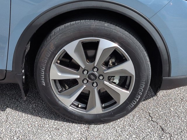 Certified 2023 Ford Escape Platinum AWD/4WD image 11