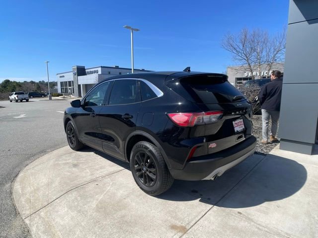 Certified 2020 Ford Escape SE image 6