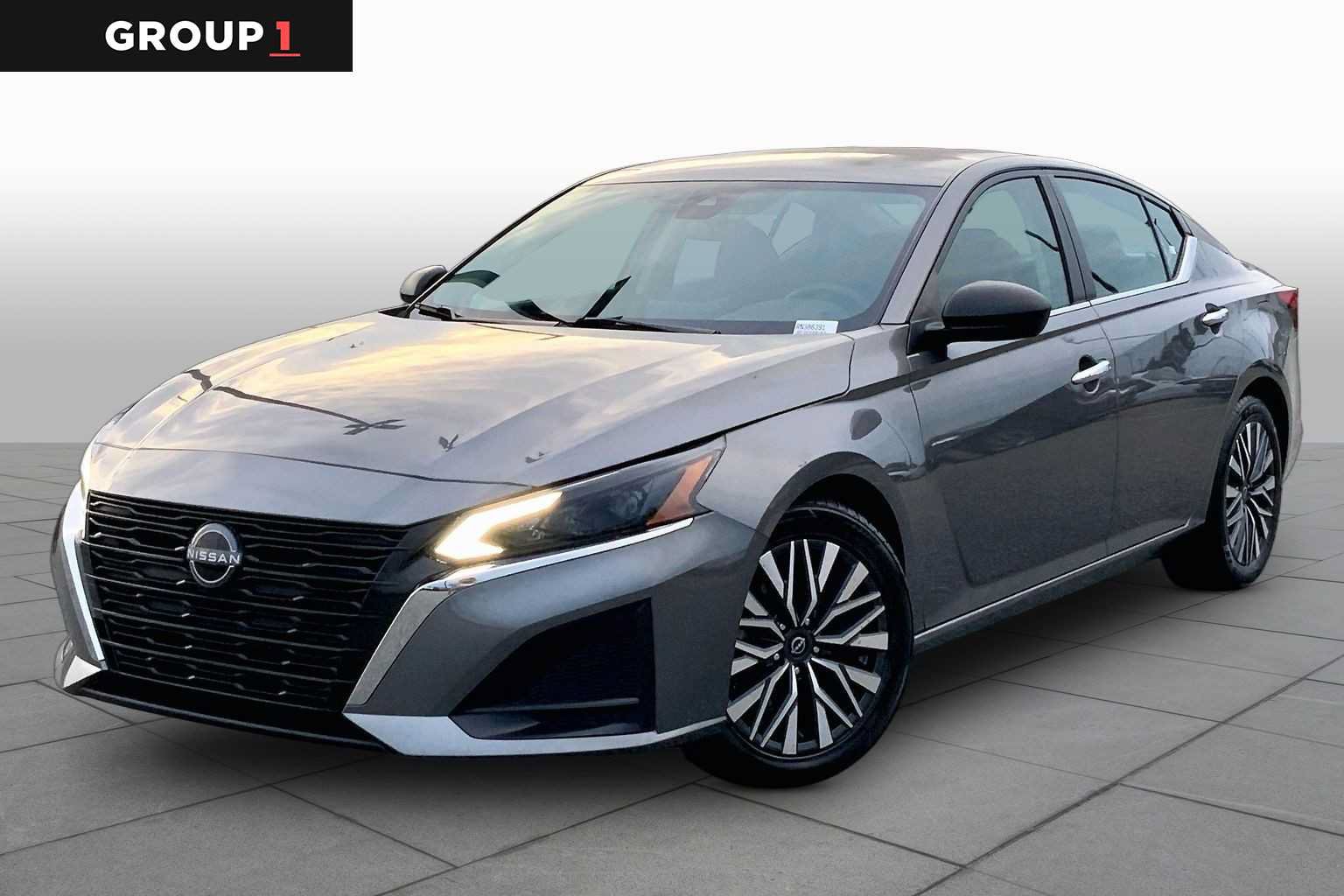Used 2024 Nissan Altima 2.5 SV