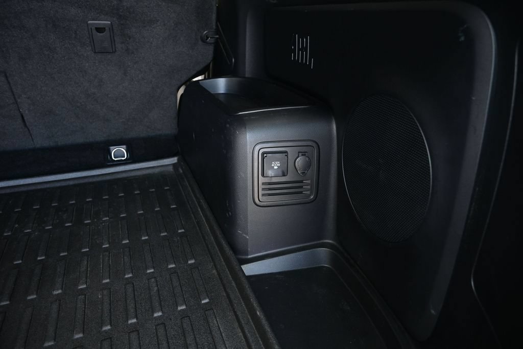 Used 2021 Toyota 4Runner Limited AWD/4WD image 13