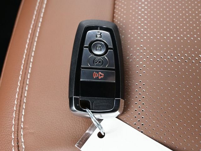 Certified 2024 Ford Bronco Heritage Edition image 24