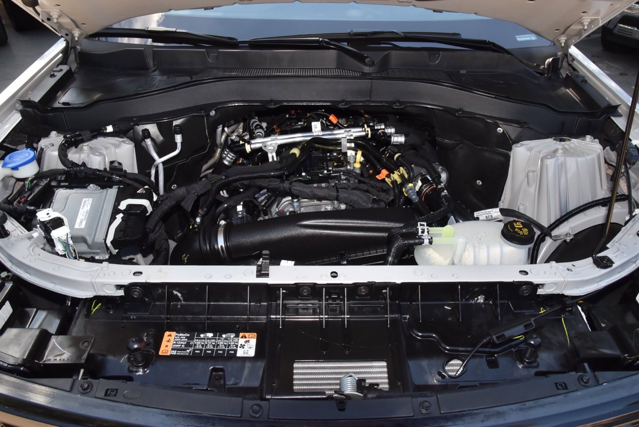 Certified 2026 Ford Explorer Active RWD image 38