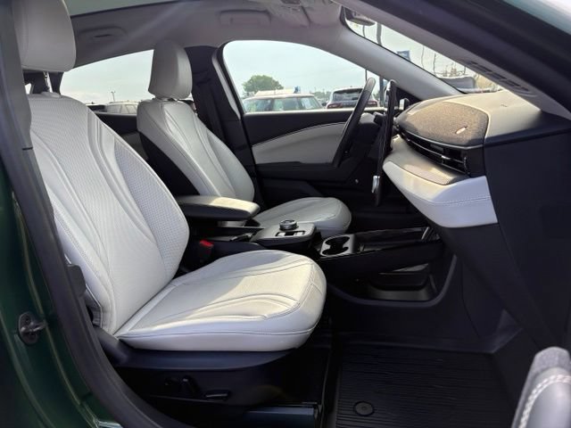 Certified 2024 Ford Mustang Mach-E Premium AWD/4WD image 12