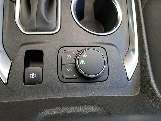 Used 2022 Chevrolet Traverse LT FWD image 16