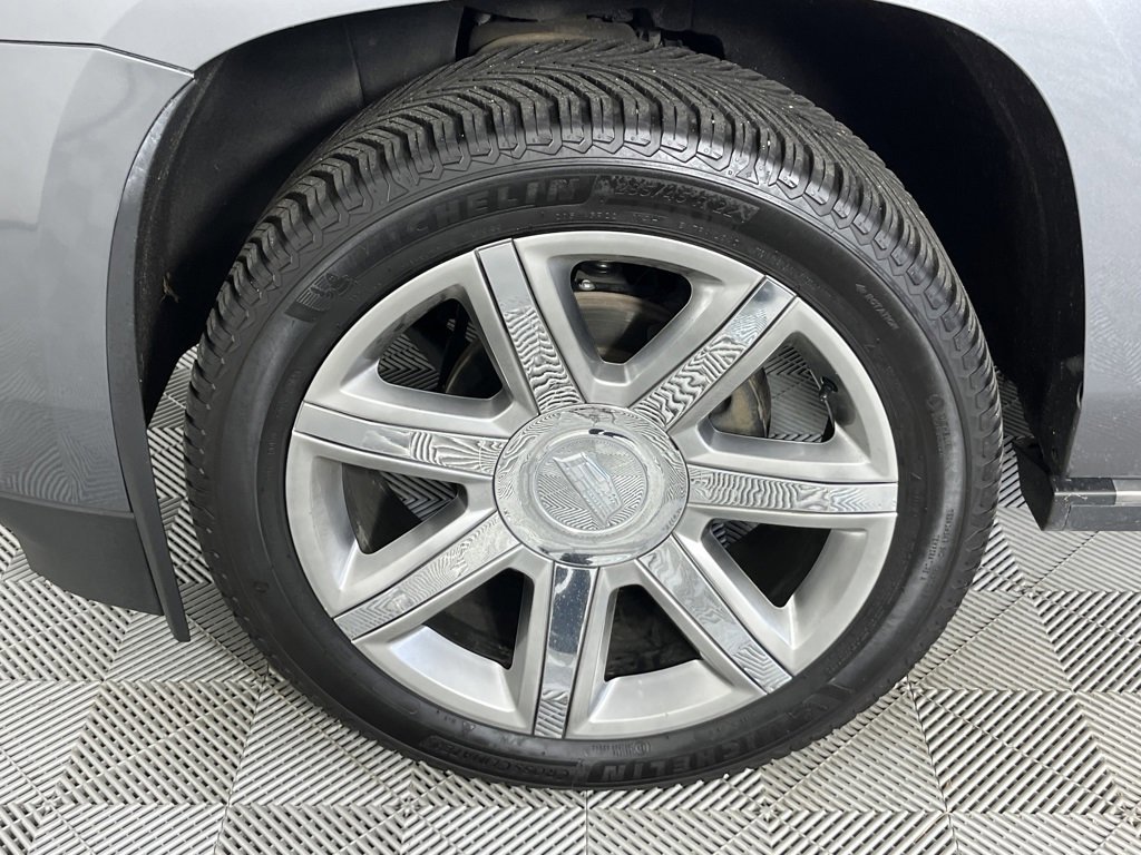 Used 2020 Cadillac Escalade Premium Luxury image 8