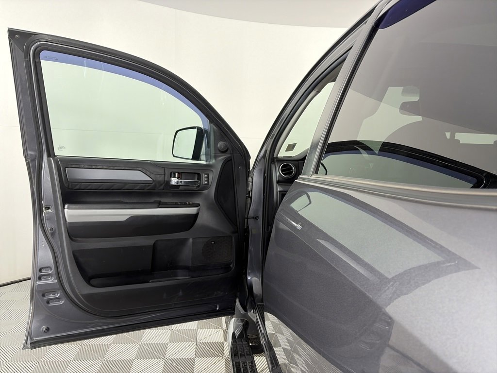 Used 2021 Toyota Tundra Platinum image 10