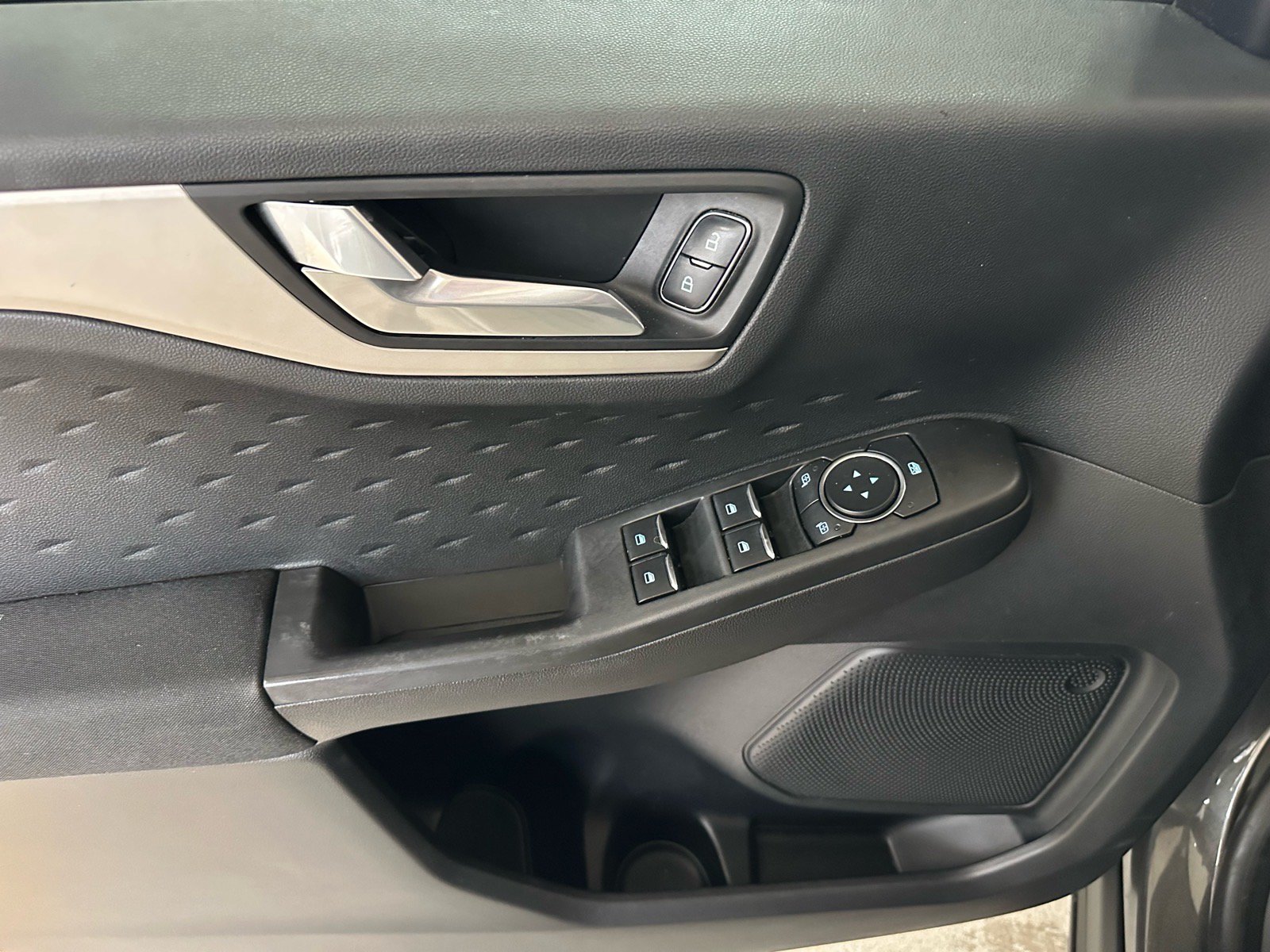 Certified 2020 Ford Escape SE FWD image 14