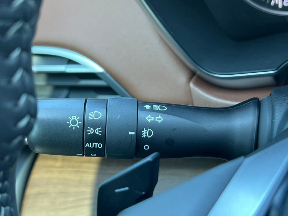 Used 2025 Subaru Outback Touring XT image 19