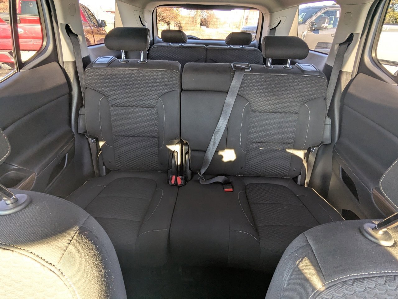 Used 2019 GMC Acadia SLE image 15