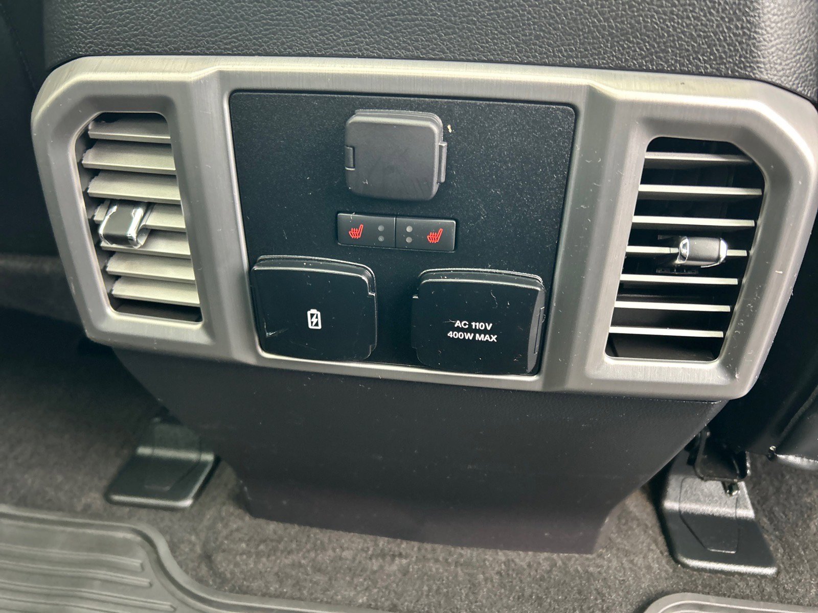 Certified 2019 Ford F150 Platinum w/ Equipment Group 701A Luxury image 22