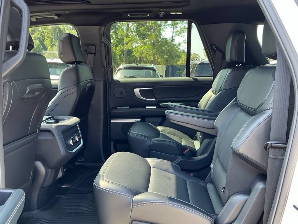 Certified 2025 Ford Expedition Max Platinum w/ Stealth Performance Package AWD/4WD image 35