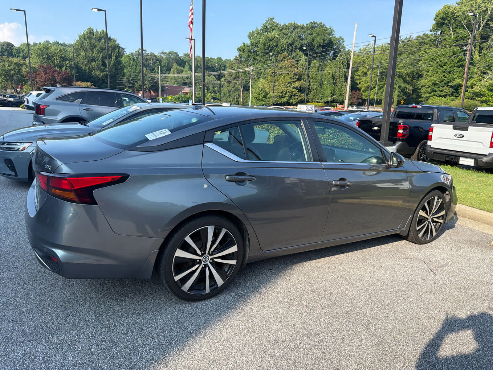 Used 2022 Nissan Altima 2.5 SR FWD image 4