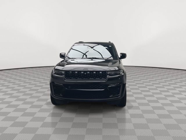 Used 2026 Jeep Grand Cherokee Limited AWD/4WD image 38