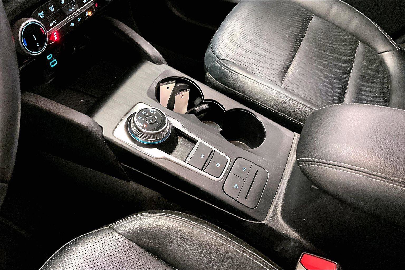 Certified 2022 Ford Escape SEL image 16