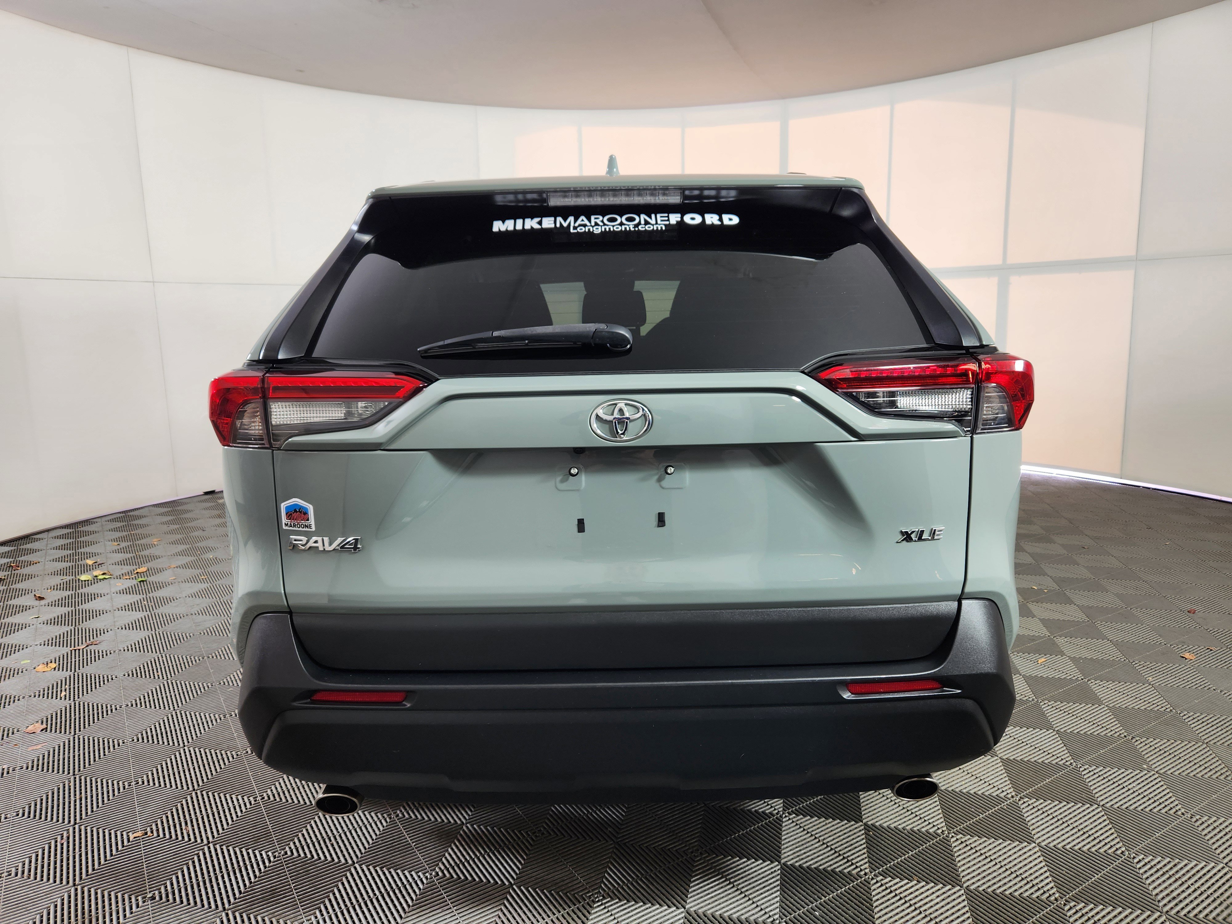 Used 2022 Toyota RAV4 XLE image 4