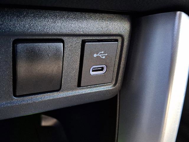 Used 2024 Toyota Corolla Cross LE image 23