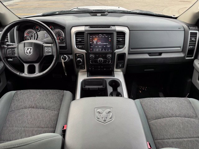 Used 2018 RAM 1500 SLT AWD/4WD image 11