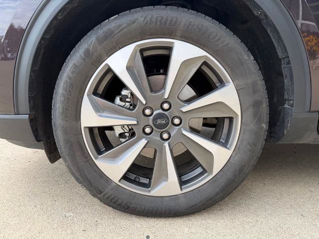 Certified 2023 Ford Escape Platinum AWD/4WD image 9