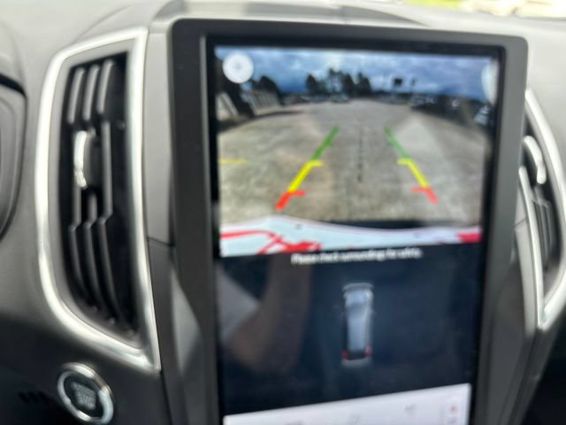Certified 2024 Ford Edge Titanium AWD/4WD image 19
