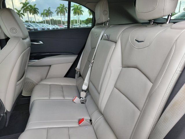 Used 2022 Cadillac XT4 Premium Luxury w/ Technology Package FWD image 17