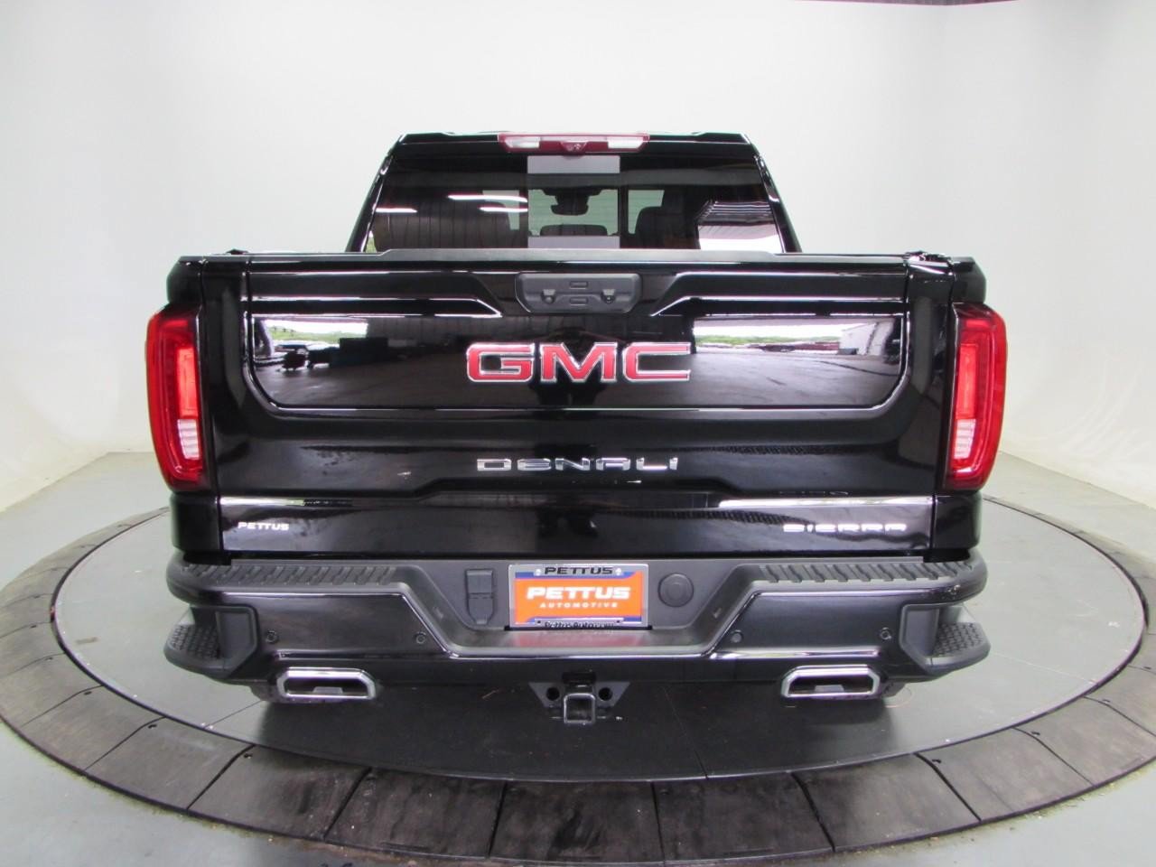 Used 2023 GMC Sierra 1500 Denali w/ Denali Reserve Package AWD/4WD image 6