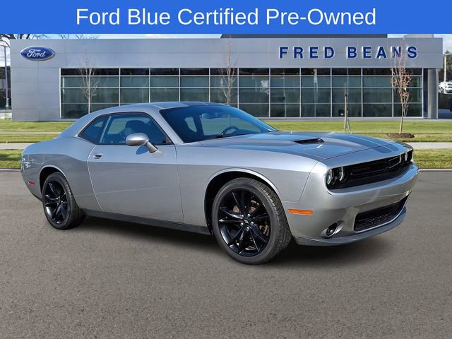 Used 2017 Dodge Challenger SXT w/ Blacktop Package RWD image 6