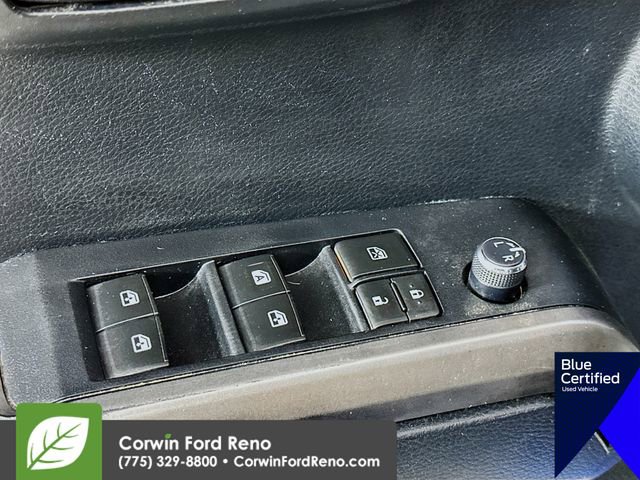Used 2017 Toyota Tacoma SR5 AWD/4WD image 20