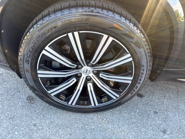 Used 2021 Volvo XC90 T8 R-Design AWD/4WD image 14