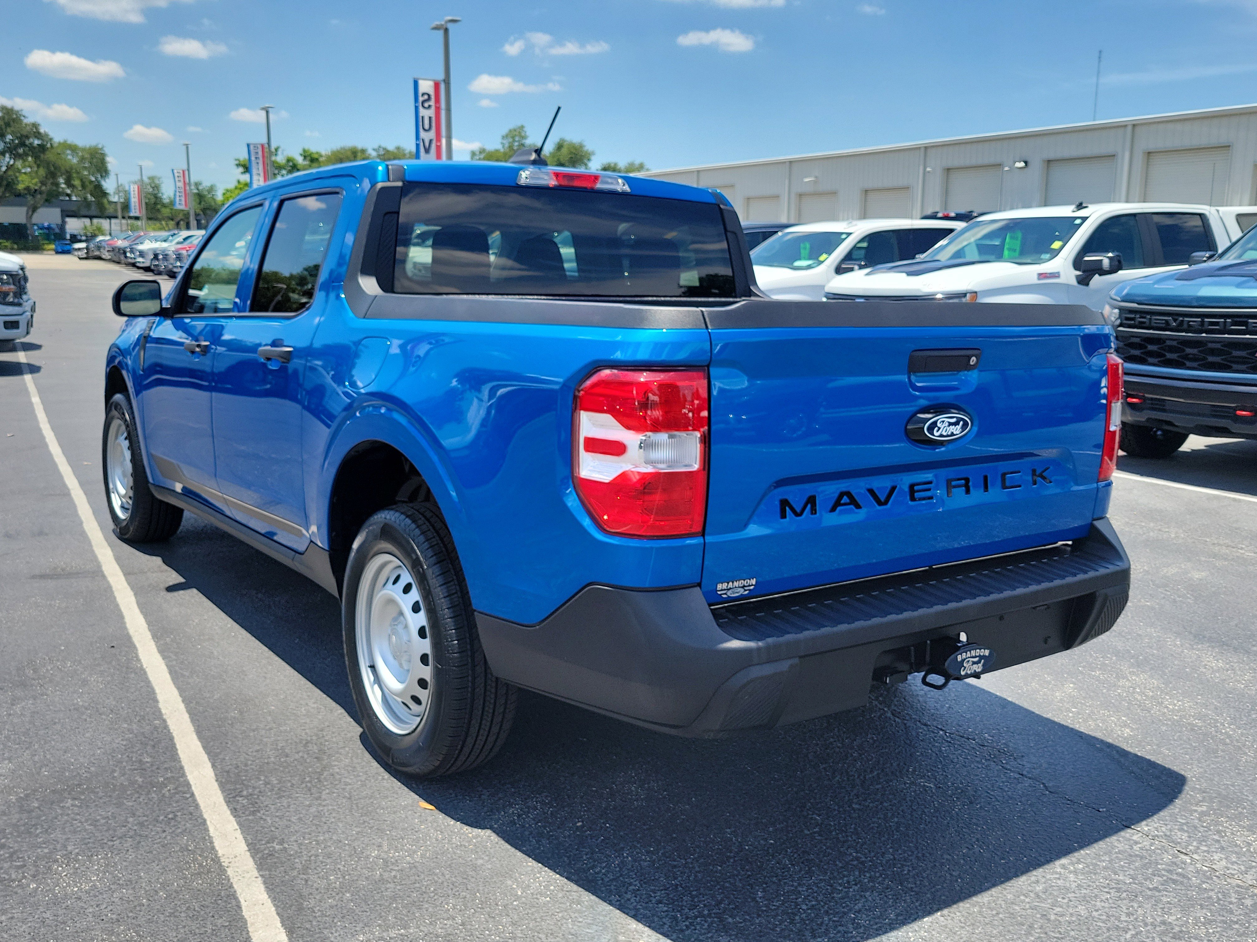 Certified 2025 Ford Maverick XL FWD image 7
