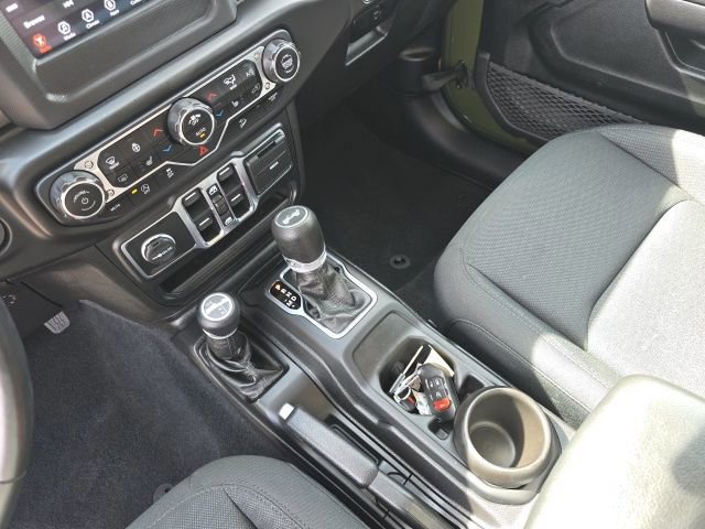 Used 2020 Jeep Wrangler Unlimited Sport image 21