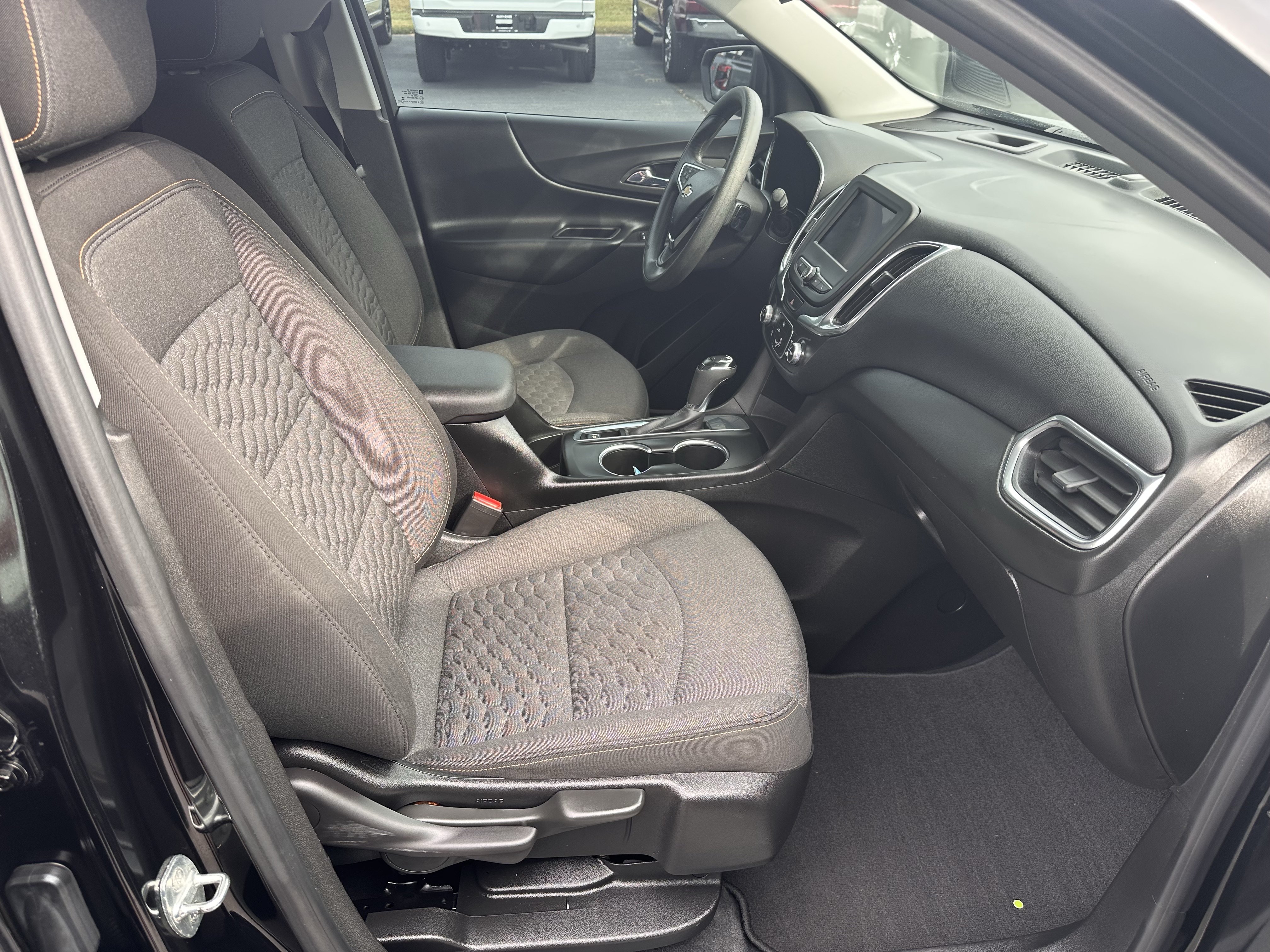 Used 2020 Chevrolet Equinox LT FWD image 14