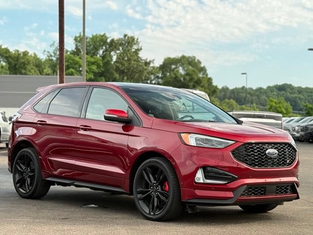 Certified 2019 Ford Edge ST w/ Equipment Group 401A AWD/4WD image 36