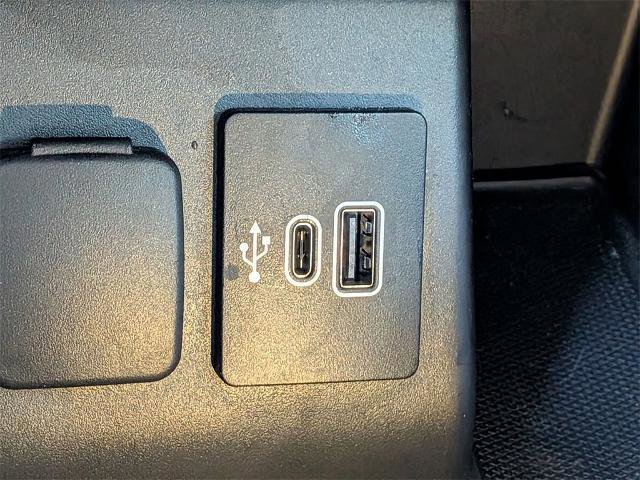 Certified 2025 Ford Explorer Active w/ Active Comfort Package image 20