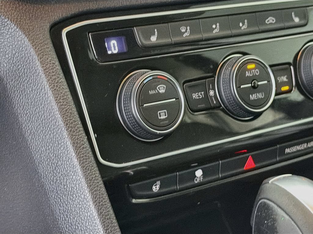 Used 2019 Volkswagen Atlas SEL R-Line FWD image 26