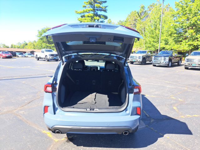 Certified 2024 Ford Escape ST-Line w/ Tech Pack #1 AWD/4WD image 26
