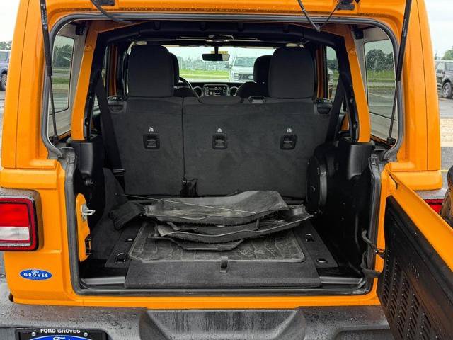 Used 2021 Jeep Wrangler Unlimited Sport AWD/4WD image 4