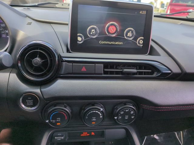 Used 2017 MAZDA MX-5 Miata RF Club RWD image 16