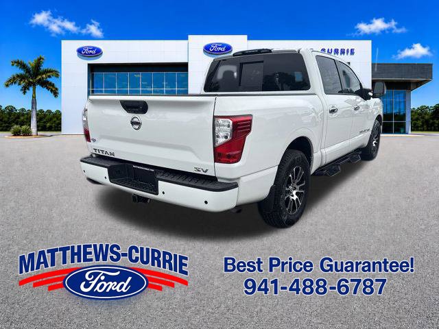 Used 2020 Nissan Titan SV w/ SV Convenience Package RWD image 4
