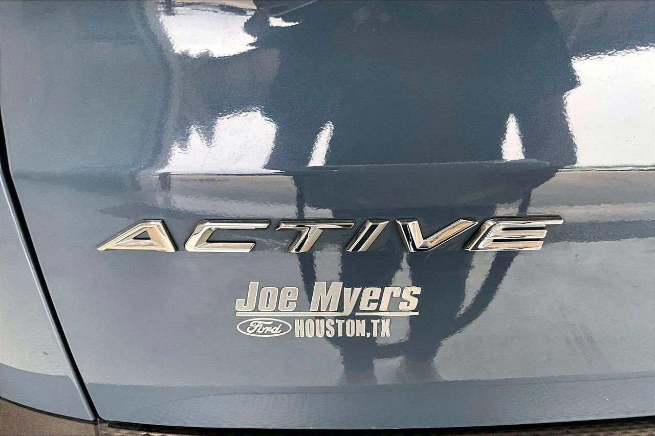 Certified 2025 Ford Escape Active FWD image 31