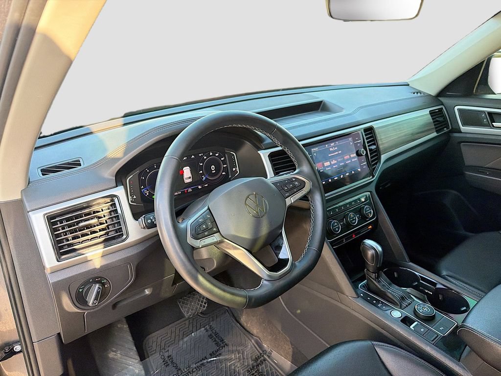 Used 2022 Volkswagen Atlas SEL AWD/4WD image 30