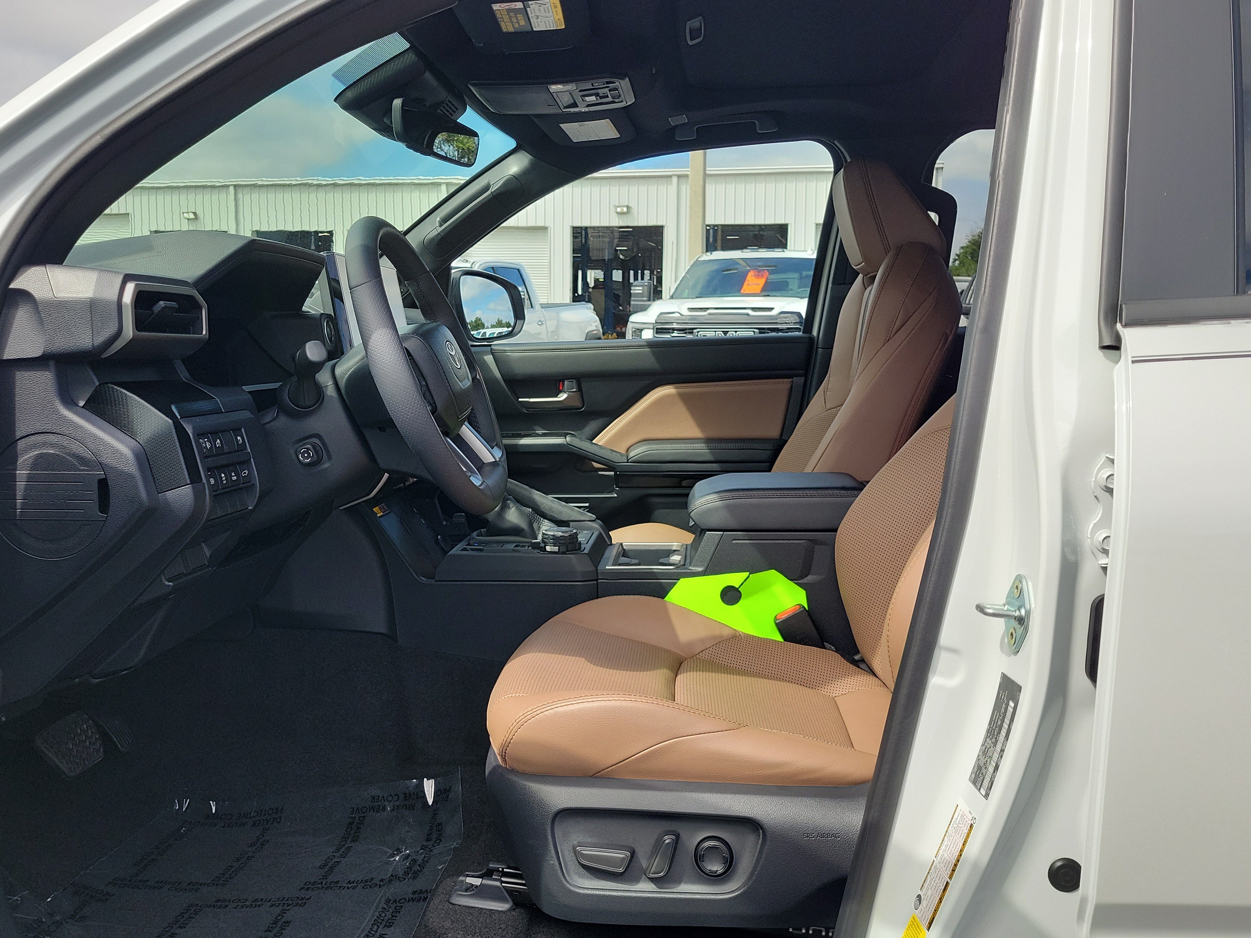 Used 2026 Toyota 4Runner Limited AWD/4WD image 19
