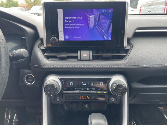 Used 2025 Toyota RAV4 XLE FWD image 22