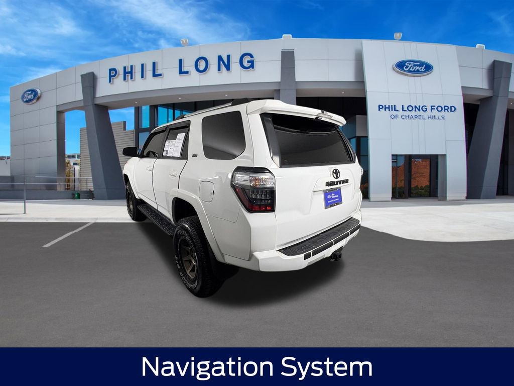 Used 2020 Toyota 4Runner Venture AWD/4WD image 3